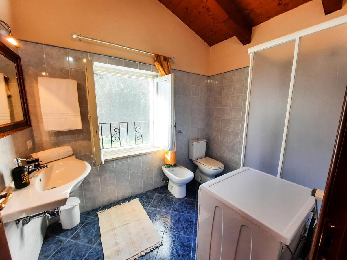 Agriturismo Tenuta Adamo Лука Екстериор снимка