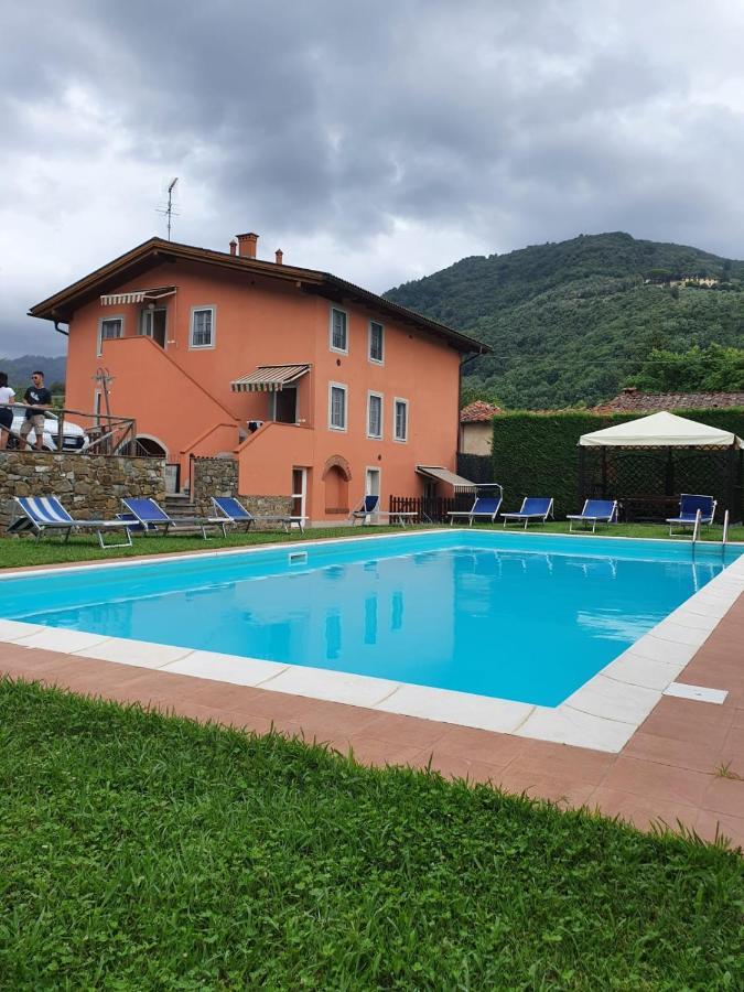 Agriturismo Tenuta Adamo Лука Екстериор снимка