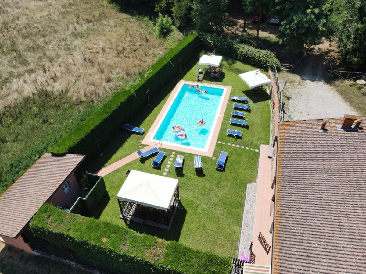 Agriturismo Tenuta Adamo Лука Екстериор снимка