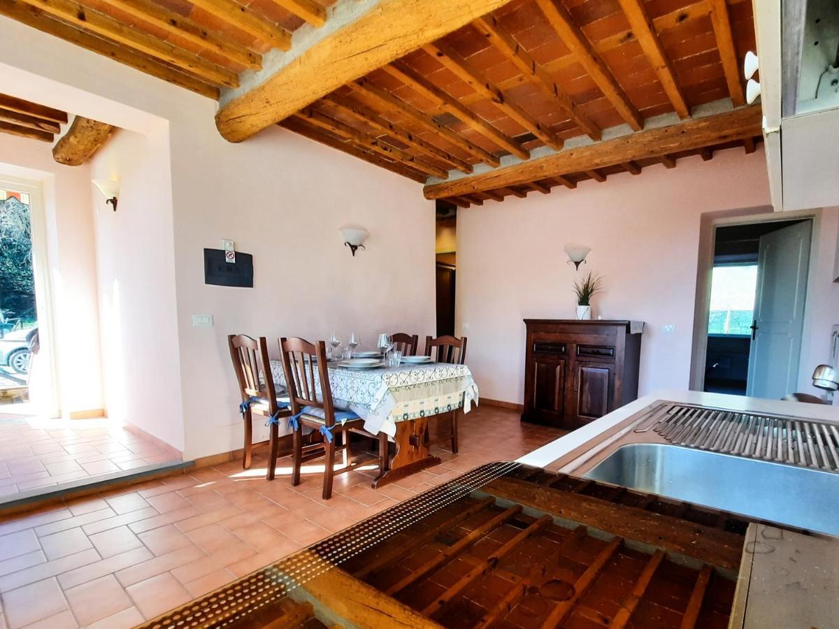 Agriturismo Tenuta Adamo Лука Екстериор снимка