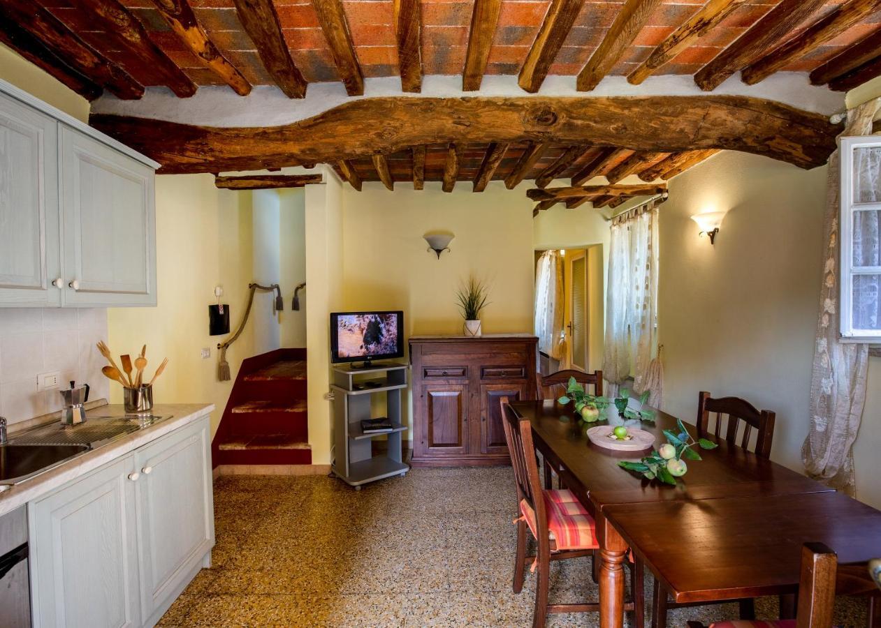 Agriturismo Tenuta Adamo Лука Екстериор снимка