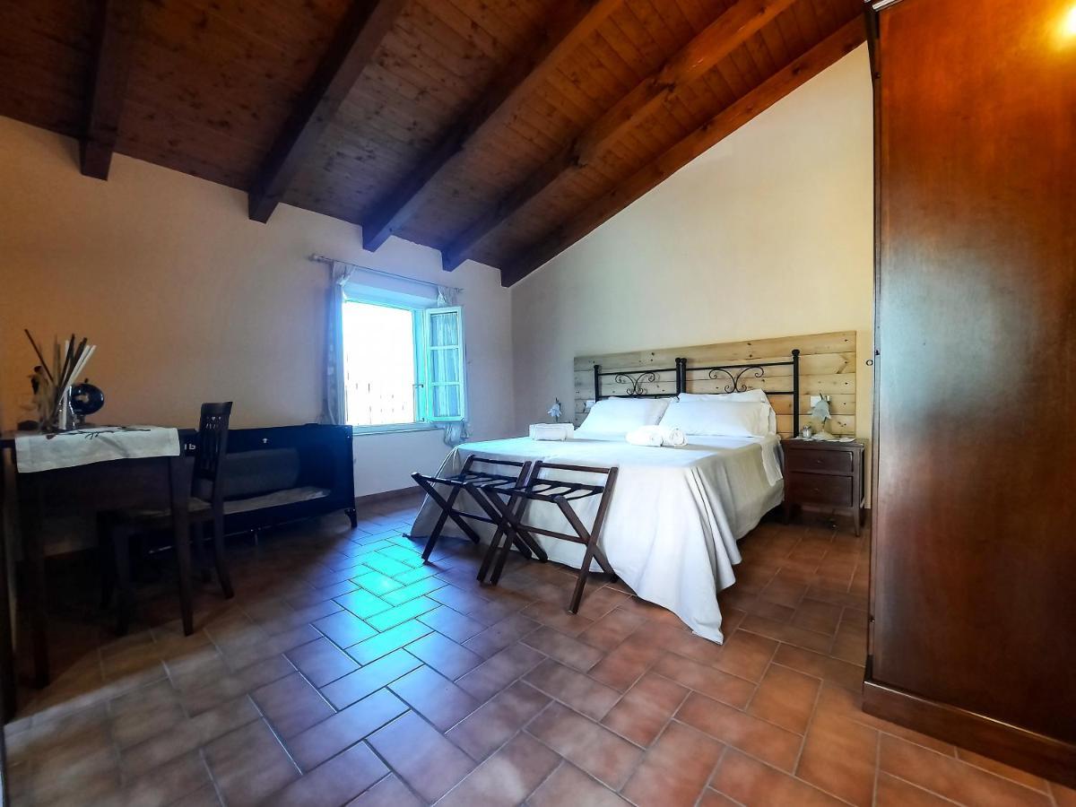 Agriturismo Tenuta Adamo Лука Екстериор снимка