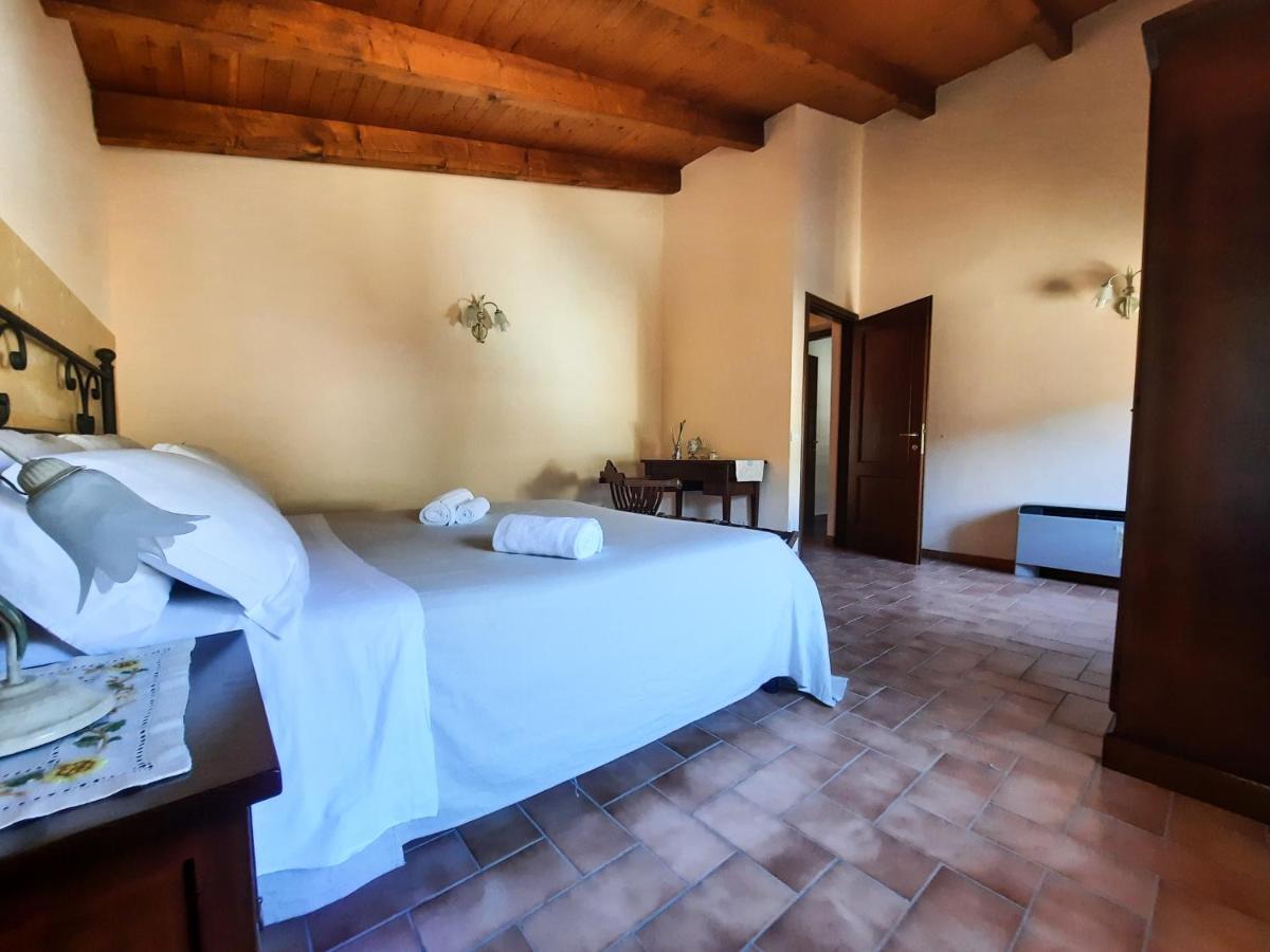 Agriturismo Tenuta Adamo Лука Екстериор снимка