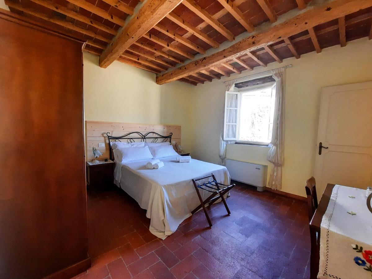 Agriturismo Tenuta Adamo Лука Екстериор снимка