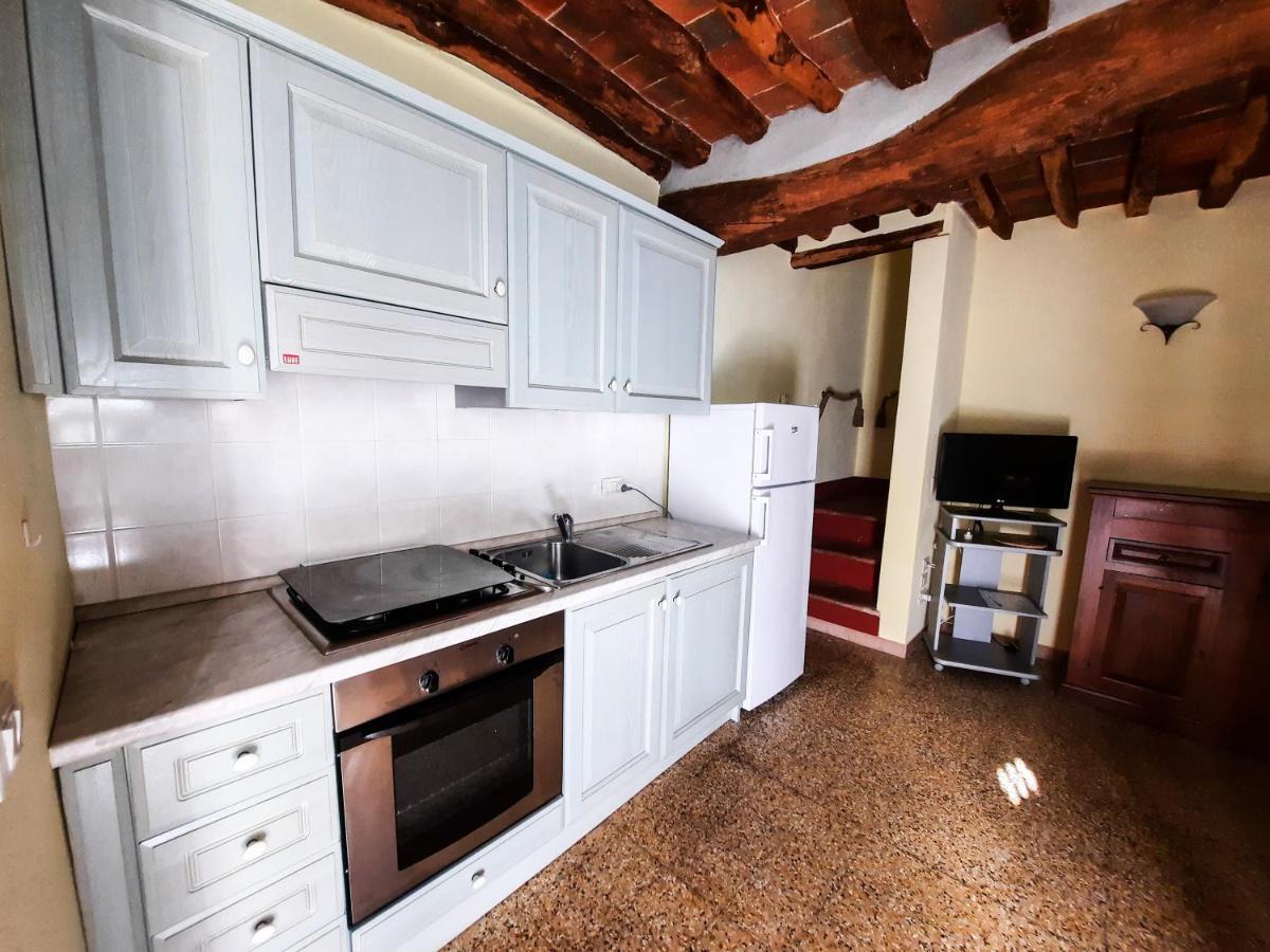 Agriturismo Tenuta Adamo Лука Екстериор снимка